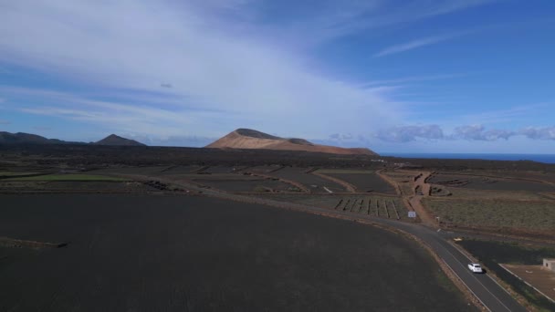 Campo Lava Volcán Lanzarote 2023 Panorama General Drone Uhd Material — Vídeo de stock