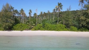 Cennet adası koh kood rüyası plajı Ao Phrao, thailand 2022 hız rampası Hiperlapse zaman atlaması 4k -- sinematik görüntüler.