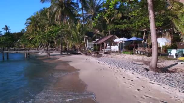 Noi Bay Kut Lagoon Island Thailandia Boom Scorrevole Destra Drone — Video Stock