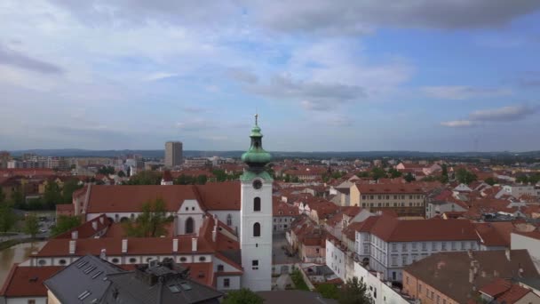 Старый Город Будейовице Чехии Лето 2022 Года Бум Переходящий Правый — стоковое видео