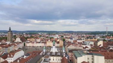 Budweis Budejovice Çek Cumhuriyeti 'nin eski bir kasabası, 2023 yazında sağa doğru kayıyor.. 