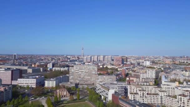 Berlin Tempodrom White Tentroof Concrete Building City District Kreuzberg Alemanha — Vídeo de Stock