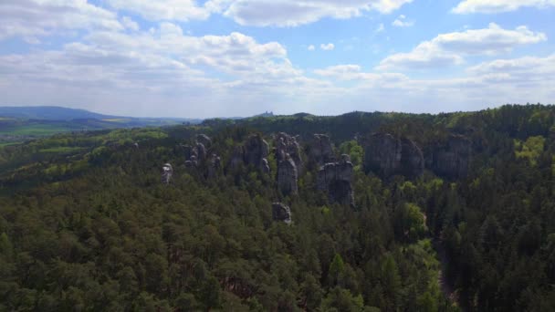 Bohemian Paradise Hill Forest Rocks Czech Republic Spring 2023 Panorama — ストック動画