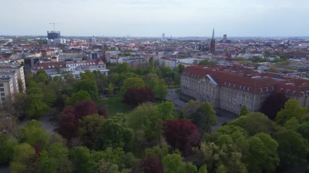 베를린 아파트 2023 오른쪽 장면으로 — 비디오