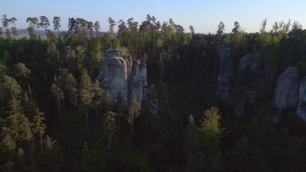 山と谷の風景 Czech Republic Prachov Rocks Mountains Nature Bohemian Hills Paradise — ストック動画