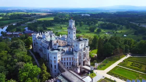 Hluboka Nad Vltavou Είναι Ένα Παραμύθι Λευκό Κάστρο Στην Τσεχική — Αρχείο Βίντεο