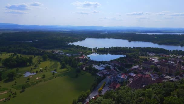Hluboka Nad Vltavou 보헤미아 지역에 동화같은 성으로 2023 여름에 예정이다 — 비디오