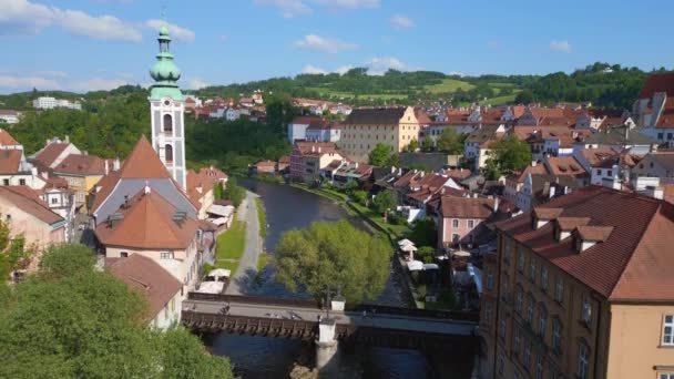 Miasto Krumlov Cesky Zamek Wzgórzu Rzeka Moldova Zamek Czechach Południowych — Wideo stockowe