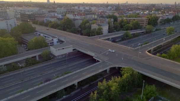 Berlino Città Ponte Autostradale Intersezione Autostradale Urbana Germania Europa Giorno — Video Stock