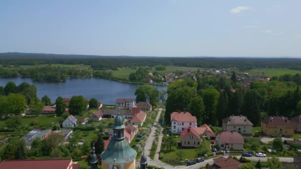 Kościół Wzgórzu Miejscowości Chlum Czechach Europie Letni Dzień 2023 Roku — Wideo stockowe