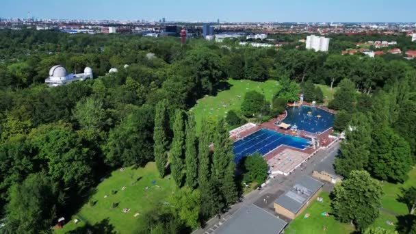 Yüzme Havuzu Insülaneri Berlin Şehri Yaz Günü 2023 Panorama Nsansız — Stok video