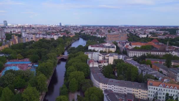 Împachetat Peste Piscină Publică Aglomerată Prinzenbad Oraș Berlin Germania Ziua — Videoclip de stoc