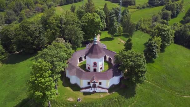 Kulatá Kaple Horském Kopci Krumlov Česká Republika Letní 2023 Tah — Stock video