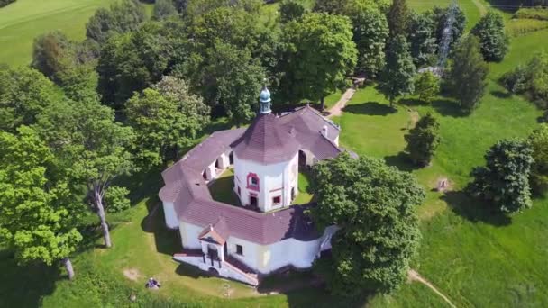 Chapelle Ronde Sur Colline Montagne Krumlov République Tchèque Été 2023 — Video