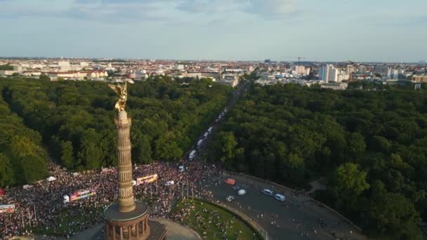 Csd Pride Parade 2023 Stadt Berlin Deutschland Sommerabend Siegessäule Drehung — Stockvideo