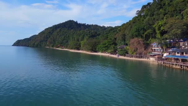 Bungalow Resort Beach Chang Hilly Island Thailandia 2022 Sorvolo Drone — Video Stock