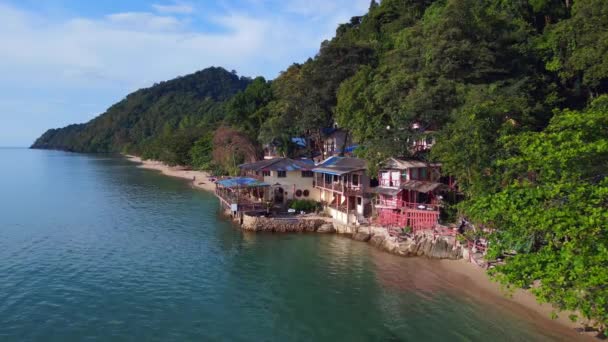 Cabañas Resort Beach Bungalows Chang Hilly Island Tailandia 2022 Boom — Vídeo de stock