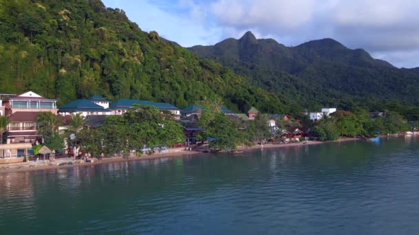 Chang Village Huts Resort Beach Hotel Sur Île Montagneuse Thaïlande — Video