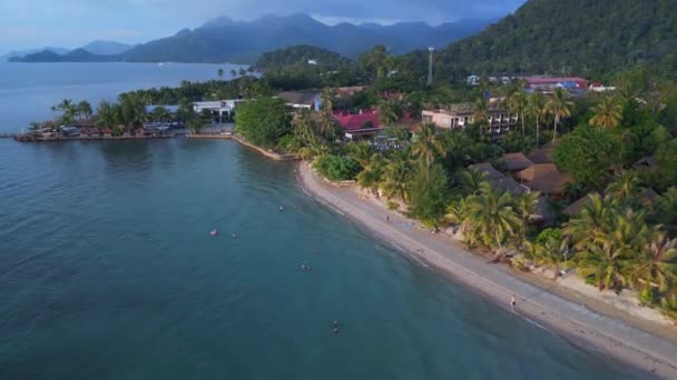 Backpacker Wyspa Tajlandia Koh Chang Kai Bae Beach Wieczór 2022 — Wideo stockowe