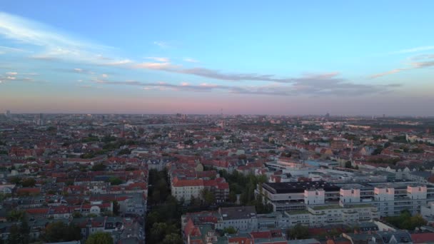 Pacífico Atardecer Cielo Sobre Ciudad Distrito Ciudad Berlín Steglitz Zehlendorf — Vídeos de Stock