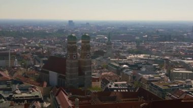Frauenkirche Kilisesi 'nin Münih Kuleleri. Eski kasaba, Almanya. Bavyera. 23. 