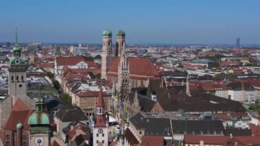 Münih Kiliseleri Eski Şehir Frauenkirche, St. Peter, Almanya Bavyera, Yaz ayları açık gökyüzü 23.