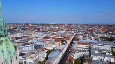 Münih 'teki Paul Kilisesi, Theresienwiesen, Almanya Bavyera Şehri, güneşli gökyüzü günü 2023.