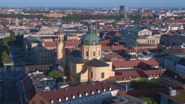 München Theatiner Church Ner Staden Gamla Stadskärnan Tyskland Bayerska Sommar — Stockvideo