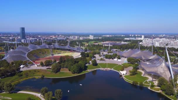 Multifunktionsstadion München Olympiapark Deutschland Bayerisch Sonniger Klarer Himmel Tag Sinkende — Stockvideo