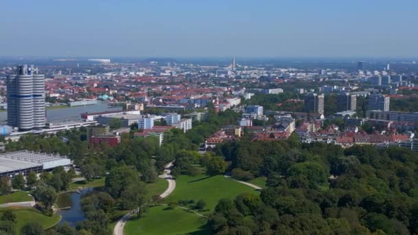 Estadio Multifuncional Munich Olympic Park Alemania Bavarian Sunny Clear Sky — Vídeo de stock