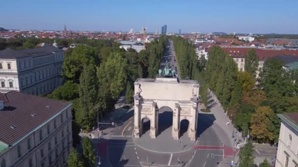 Puerta Victoria Ciudad Munich Alemania Bavarian Summer Sunny Blue Sky — Vídeos de Stock