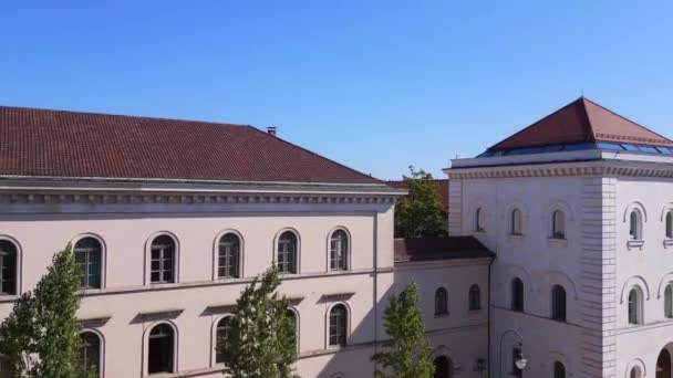 Iglesia Ludwig Ciudad Munich Alemania Bavarian Verano Soleado Cielo Azul — Vídeos de Stock
