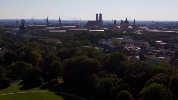 Jardín Inglés Munich Alemania Bávaro Verano Soleado Cielo Azul Día — Vídeos de Stock