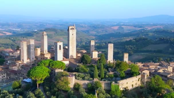 Amurallado Medieval Hill Tower Ciudad Toscana Italia San Gimignano Amplia — Vídeos de Stock
