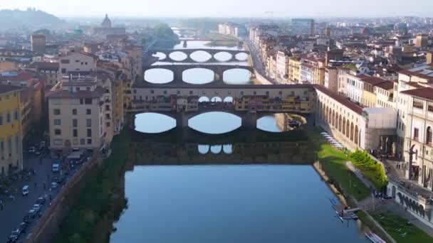 Medieval Bridge Town Florence River Arno Tuscany Italy Overflight Flyover — Stock Video