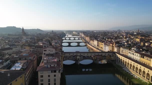 Medieval Bridge Town Florence River Arno Tuscany Italy Drop Drone — Stock Video
