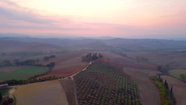 Podere Belvedere 하우스 지중해 우아한 토스카나 이탈리아 내려가는 무인비행기 — 비디오