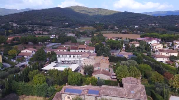 Toscana Villa Italia Charlie House Vida Rural Dron Descendente Cinemático — Vídeos de Stock