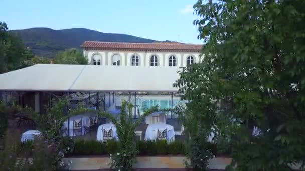 Charlie Flitterwochen Pool Villa Toskana Italien Langsam Aufstrebendes Drohnen Kino — Stockvideo