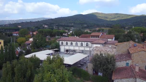 Toscana Villa Italia Charlie House Vida Rural Volar Drone Inverso — Vídeos de Stock