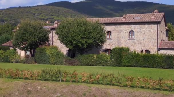 Toscane Villa Italië Charlie House Landelijk Leven Overflight Flyover Drone — Stockvideo