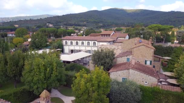 Toskana Villa Italien Charlie House Landleben Fliegen Rückwärts Drohne Cineastische — Stockvideo