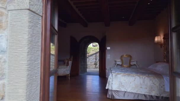 Πολυτελές Δωμάτιο Charlie Relais Villa Τοσκάνη Ιταλία Τραβήξτε Drone Κινηματογραφικό — Αρχείο Βίντεο