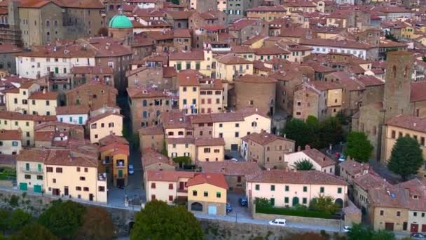 Tuscany Város Cortona Hegy Arezzo Olaszország 2023 Átrepülés Repülő Drón — Stock videók
