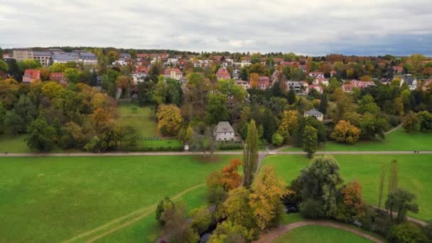 Weimarer Gartenhaus Thüringer Park Deutscher Herbst Panorama Übersicht Drohne Filmmaterial — Stockvideo