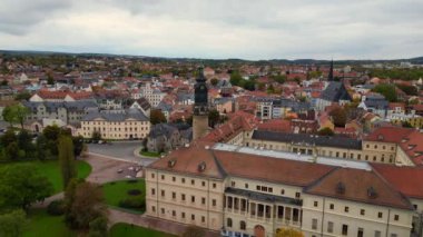 Weimar eski kasaba kültür kenti Thuringia Almanya düştü 2023 panorama 4k insansız hava aracı görüntüsü