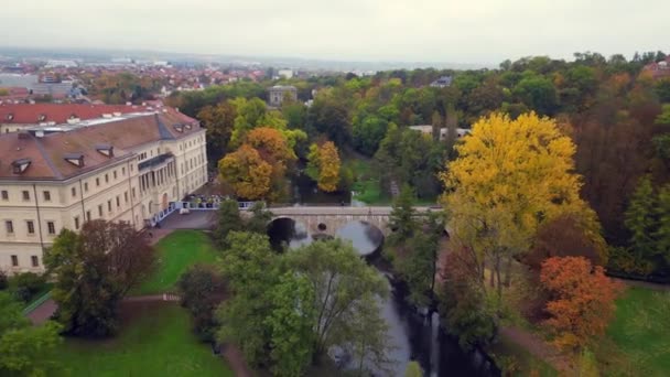 Weimar Historisch Park Thüringen Duitsland Vallen Fly Reverse Drone Beeldmateriaal — Stockvideo
