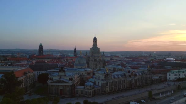 Sunset Dresden City Church Cathedral Folyó Fly Fordított Drón Tájkép — Stock videók