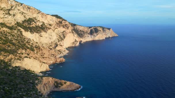 Klif Wandeling Ibiza Eiland Toren Zonsondergang Spanje 4Panorama Baan Drone — Stockvideo