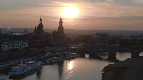 Sunset City Dresden Cathedral Bridge River Panorama Ikhtisar Rekaman Landscape — Stok Video